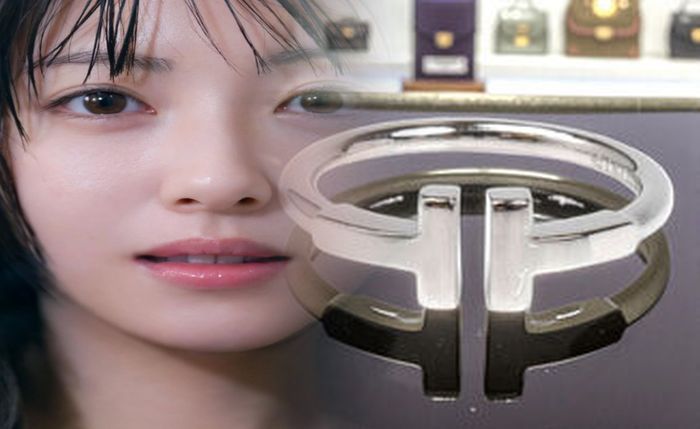 指輪 ティファニー 花 モチーフ