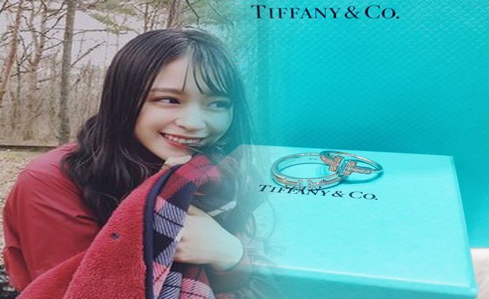 婚約 指輪 リボン ティファニー