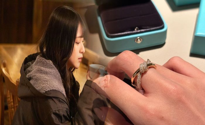 ティファニー 婚約 指輪 スクエア