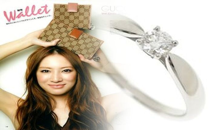 婚約 指輪 ティファニー 価格