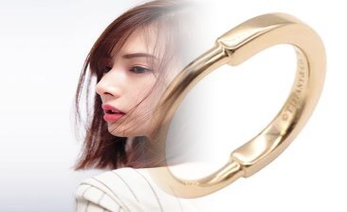 ティファニー 結婚 指輪 9 石