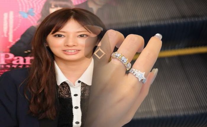 ティファニー 婚約 指輪 デザイン