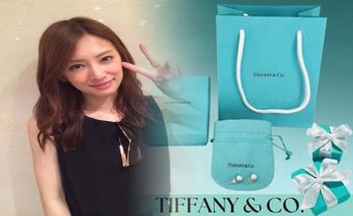 ティファニー リボン リング 価格