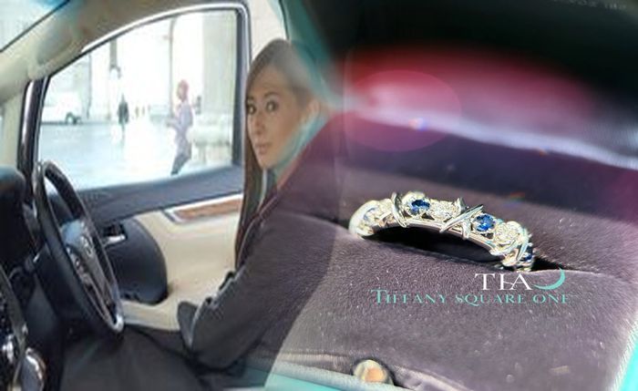 ティファニー ゴールド 婚約 指輪