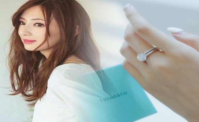 ティファニー 婚約 指輪 100 万