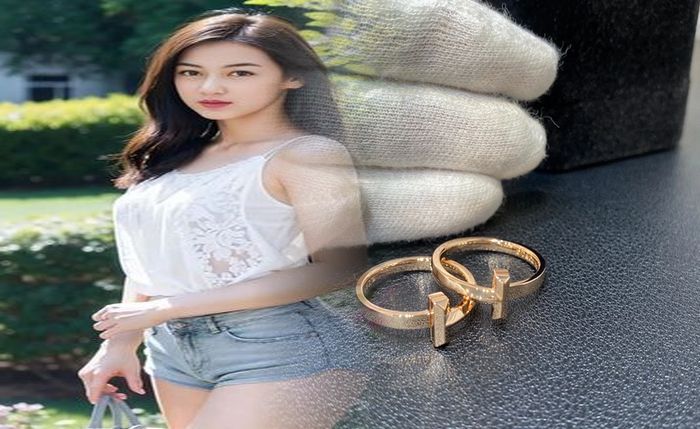 ティファニー スネーク リング 定価