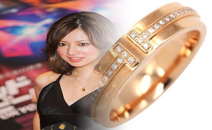 あいのり 桃 婚約 指輪 ティファニー