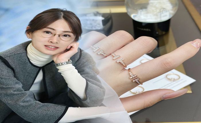 ティファニー 婚約 指輪 値段 カラット
