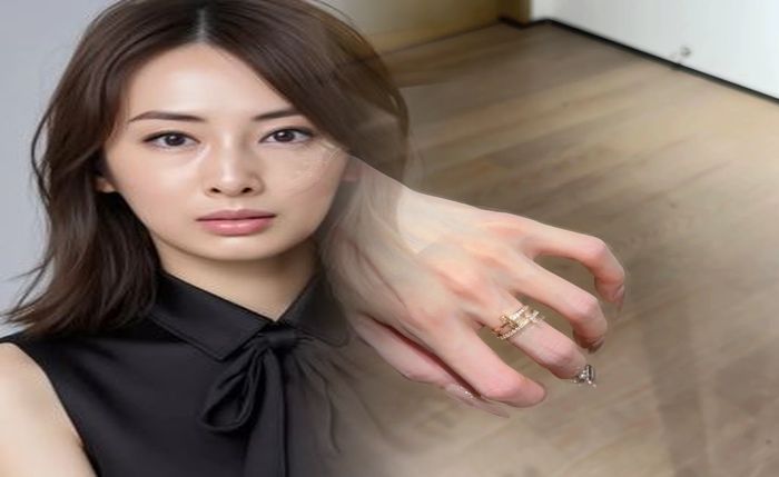 ティファニー カルティエ 婚約 指輪 比較