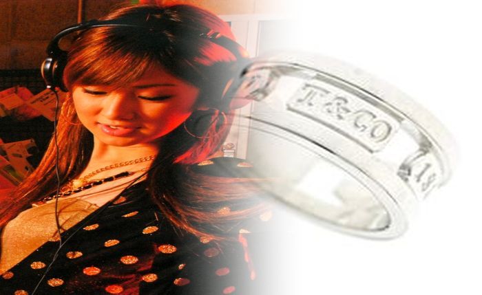 ティファニー 指輪 婚約 値段