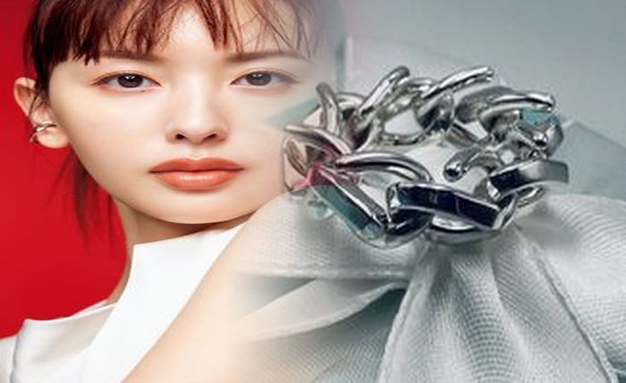 婚約 指輪 リボン ティファニー