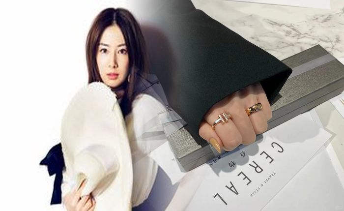 婚約 指輪 20 万 ティファニー