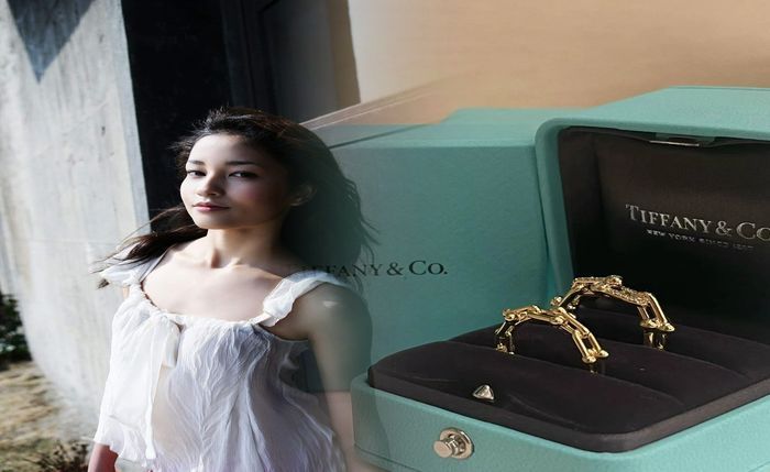 婚約 指輪 サファイア ティファニー