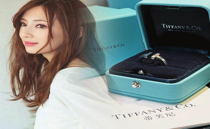 結婚 指輪 ティファニー カルティエ