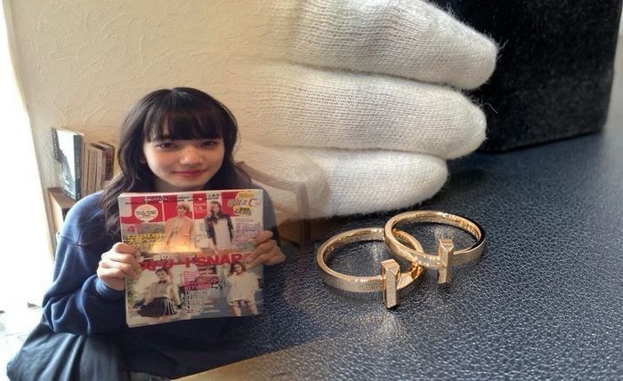 婚約 指輪 ティファニー ハーモニー