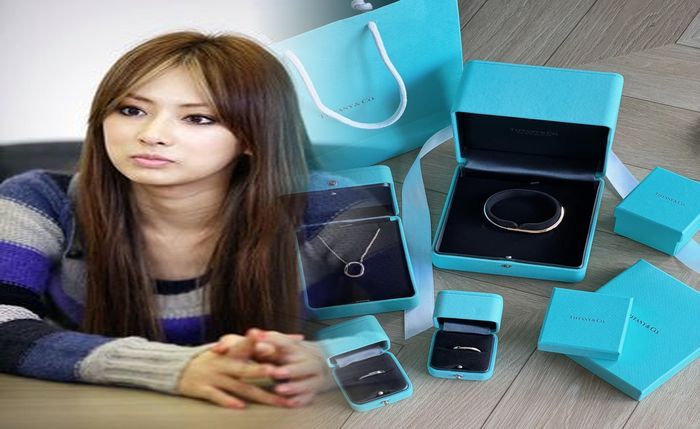 ティファニー 婚約 指輪 ダイヤ のみ