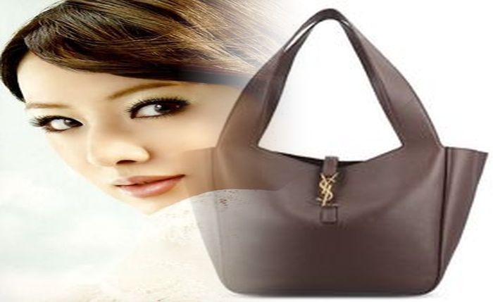 サン ローラン クリスマス コフレ 予約