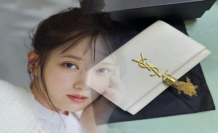 サン ローラン 化粧 水 泡