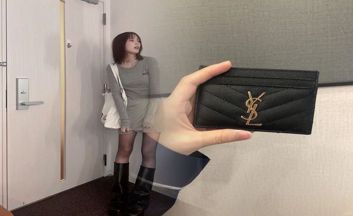 サンローラン 化粧ポーチ 公式