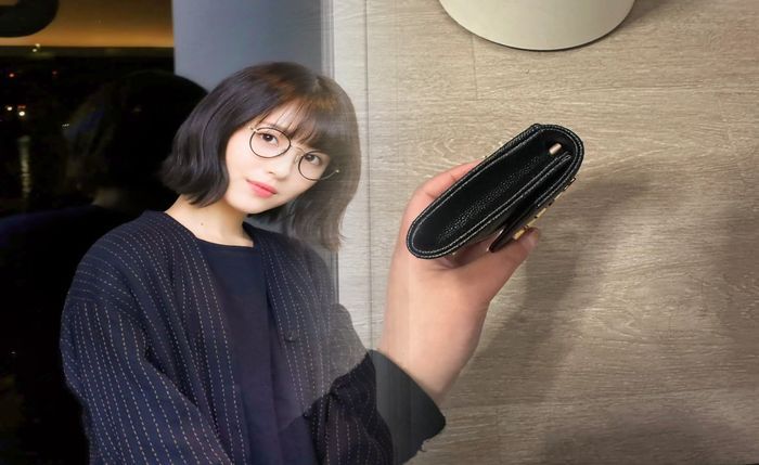 サン ローラン と イヴ サン ローラン の 違い