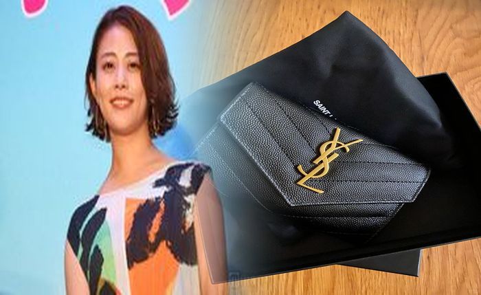 yves saint laurent コスメ