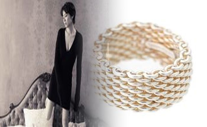 結婚 指輪 ティファニー 刻印