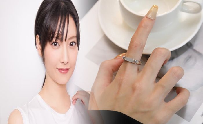 ティファニー 値段 婚約 指輪