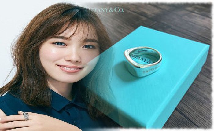 ティファニー 婚約 指輪 30 万 円