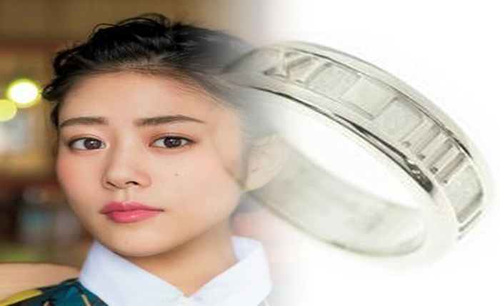 ティファニー リング 重ね 付け