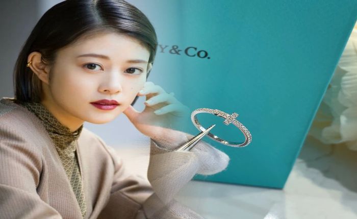 ティファニー 婚約 指輪 ボックス