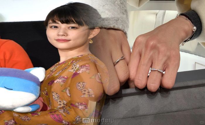 ティファニー 婚約 指輪 10 万