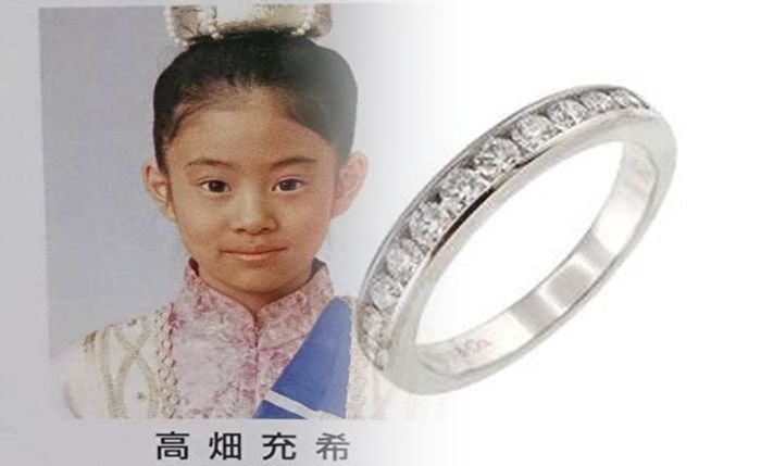 婚約 指輪 サファイア ティファニー