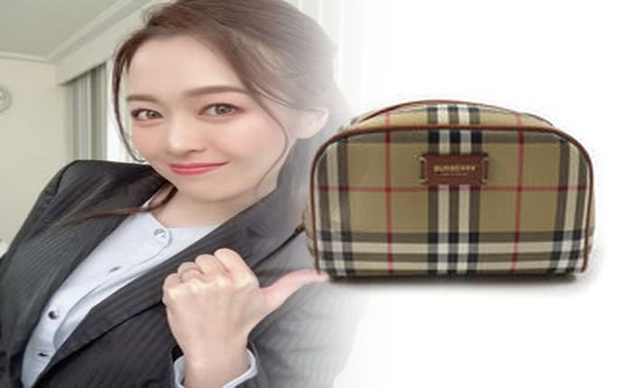 バーバリー アイ シャドウ 12