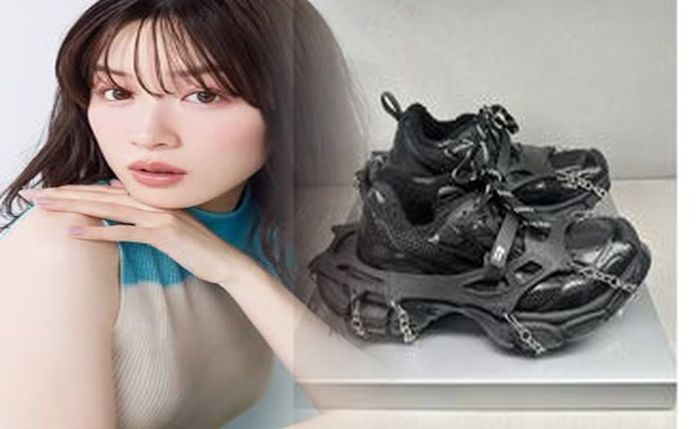 バレンシアガ トリプル s ネオン グリーン