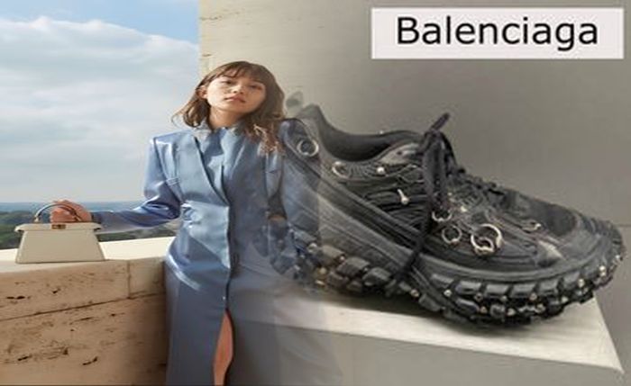 軽井沢 アウトレット バレンシアガ 品 揃え