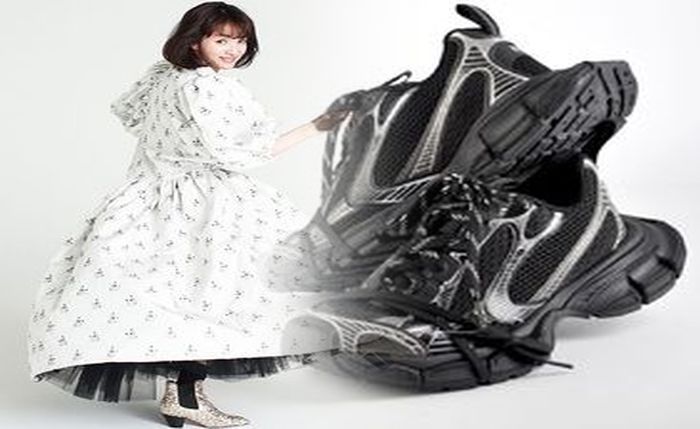 トイレット ペーパー ホルダー の 上 に 棚