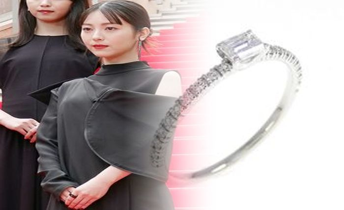 レイヤード タンク トップ ユニクロ