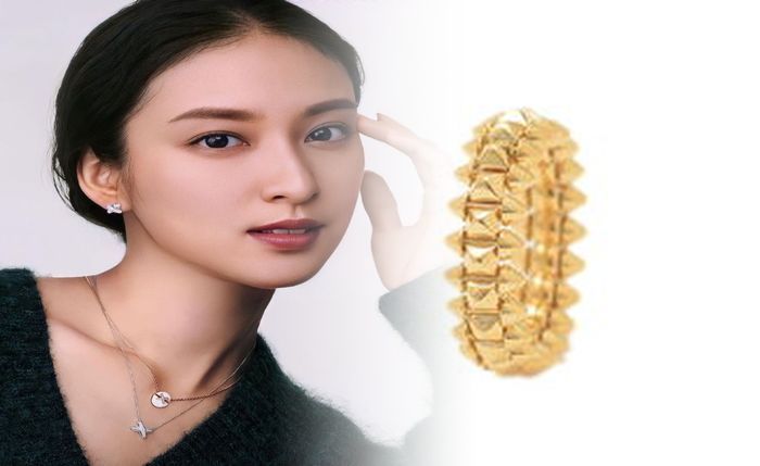 gu タンク トップ レイヤード