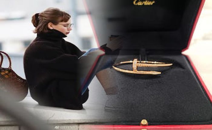 ボーダー タンク トップ ユニクロ