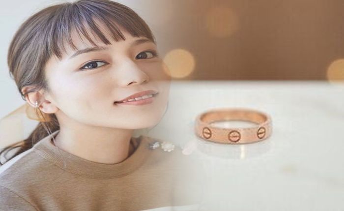 憧れのカルティエ マスト 21 クロノスカフ新品：洗練デザインと機能性で輝く未来を