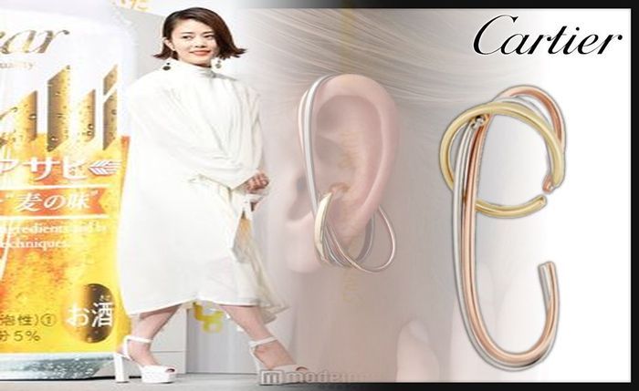 白 の タンク トップ りんご