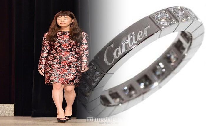 ユニクロ タンク トップ レース