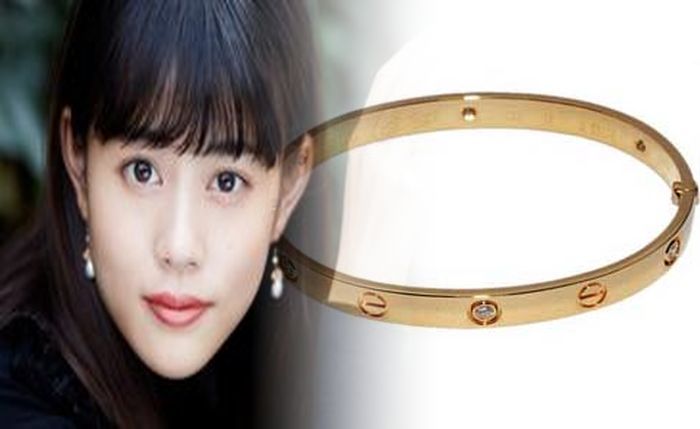 名刺 入れ レディース カルティエ