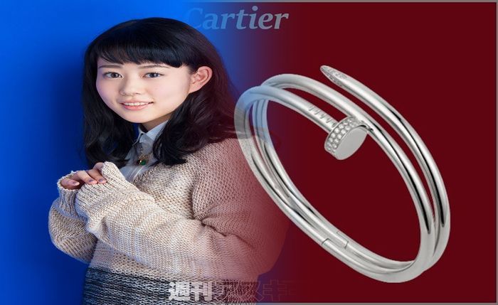 タンク トップ インナー 何 着る