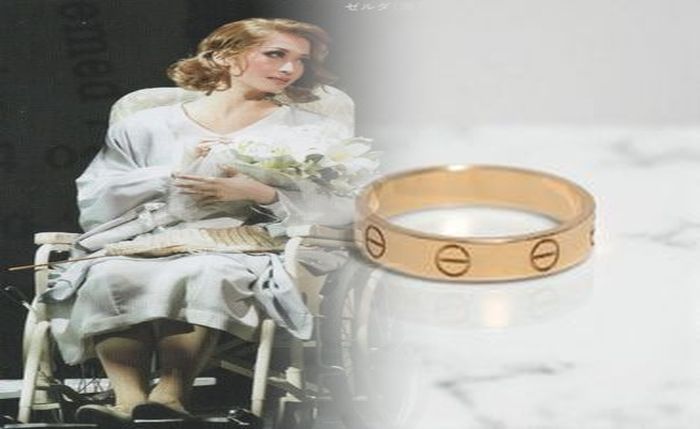 カルティエ ハッピー バースデー 手帳