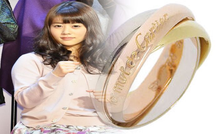 キャミソール と タンク トップ の 違い