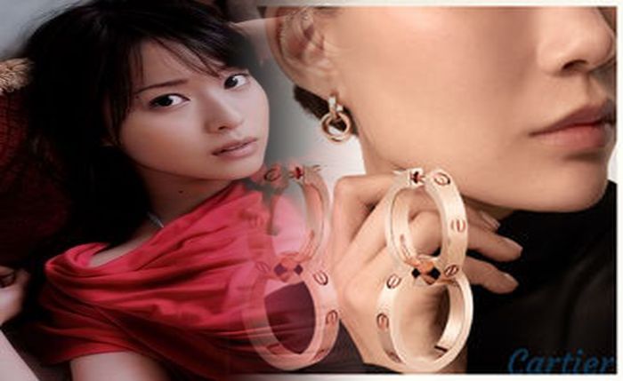 タンク トップ 重ね 着 コーデ