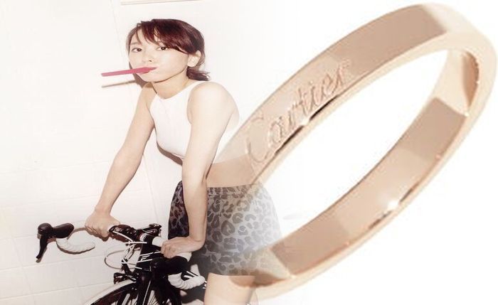 コットン タンク トップ ユニクロ