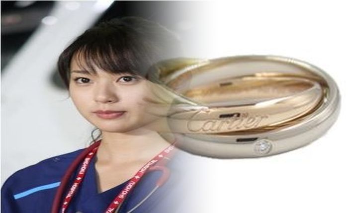 カルティエ タンク レディース 中古