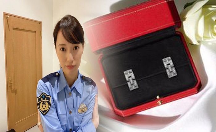 カルティエ タンク フランセーズ 中古